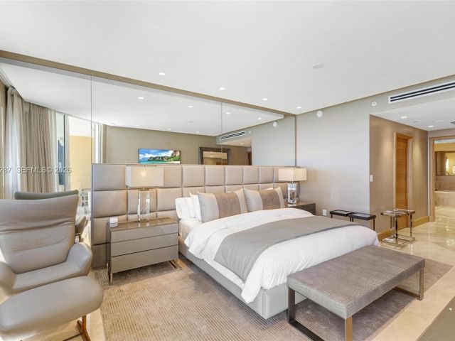 Apartment for rent  Unit #2402 - photo 7497897