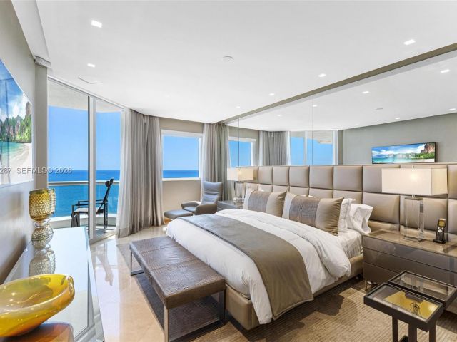 Apartment for rent  Unit #2402 - photo 7497899