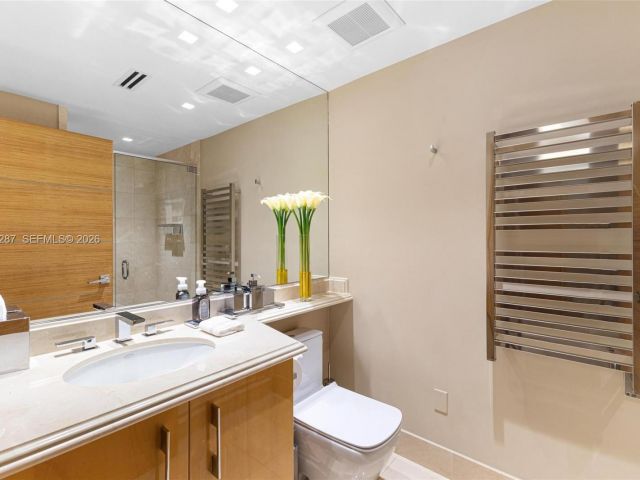 Apartment for rent  Unit #2402 - photo 7497909