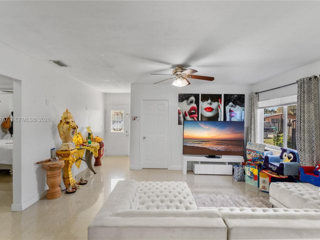 Home for sale at 45 NE 186th Ter - photo 7517451