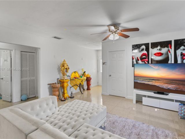 Home for sale at 45 NE 186th Ter - photo 7517452