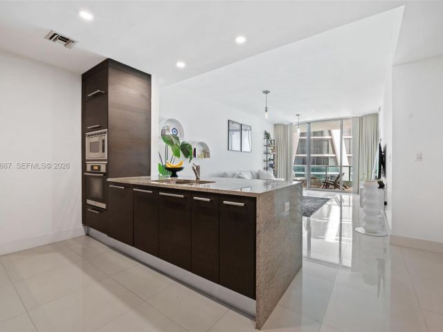 Apartment for sale  Unit #3110 - photo 7467313