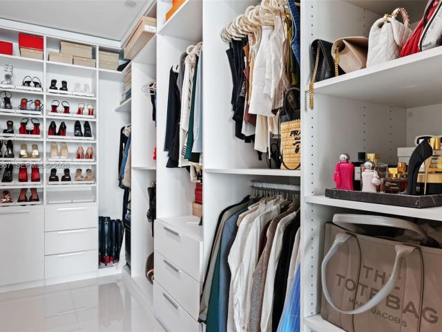 Apartment for sale  Unit #3110 - photo 7467326