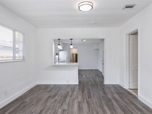 Home for sale at 132 SW 2nd Ave - photo 7462394