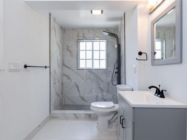 Home for sale at 132 SW 2nd Ave - photo 7462397