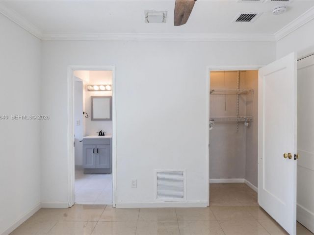 Home for sale at 132 SW 2nd Ave - photo 7462398