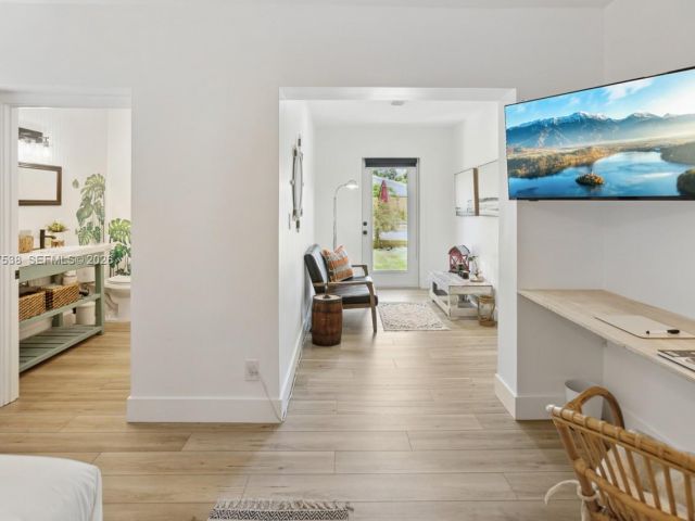 Home for rent at 1512 NW 4th Ave - photo 7483001