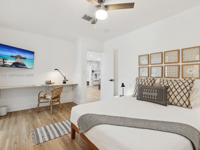 Home for rent at 1512 NW 4th Ave - photo 7483002