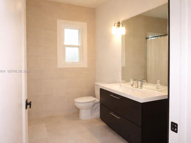 Home for rent at 640 NE 71st St - photo 7503721