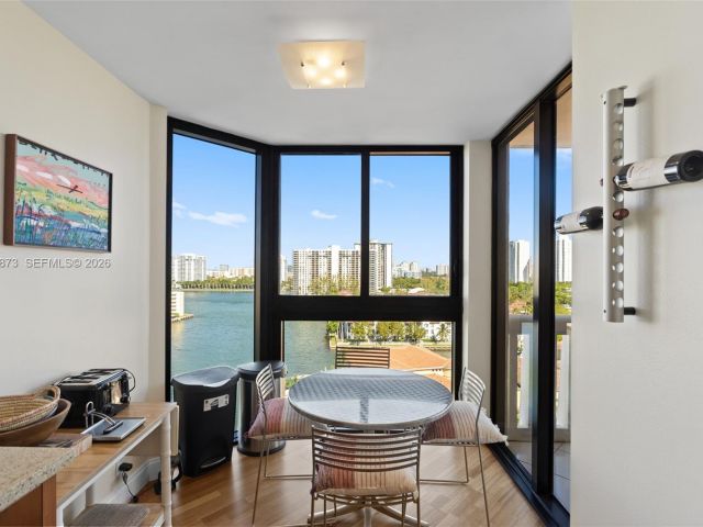 Apartment for rent  Unit #1209 - photo 7487673