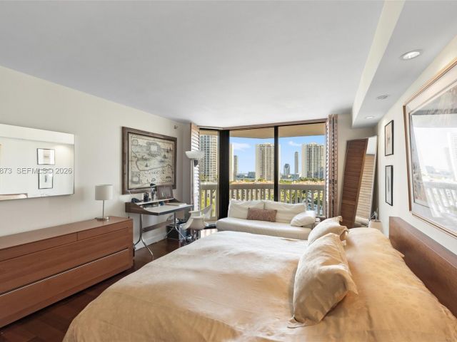 Apartment for rent  Unit #1209 - photo 7487682