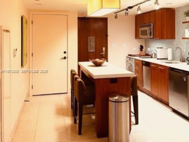 Apartment for rent  Unit #209 - photo 7502667