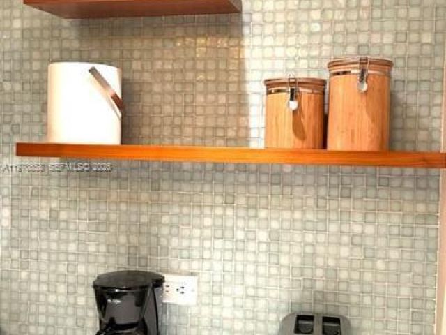 Apartment for rent  Unit #209 - photo 7502672