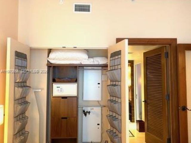 Apartment for rent  Unit #209 - photo 7502676