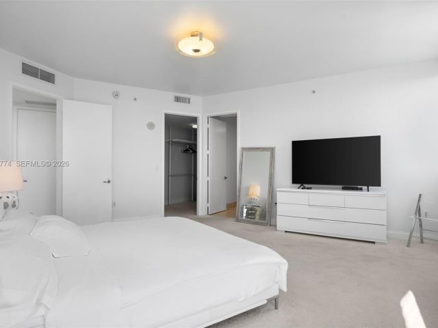 Apartment for rent  Unit #4709 - photo 7519221