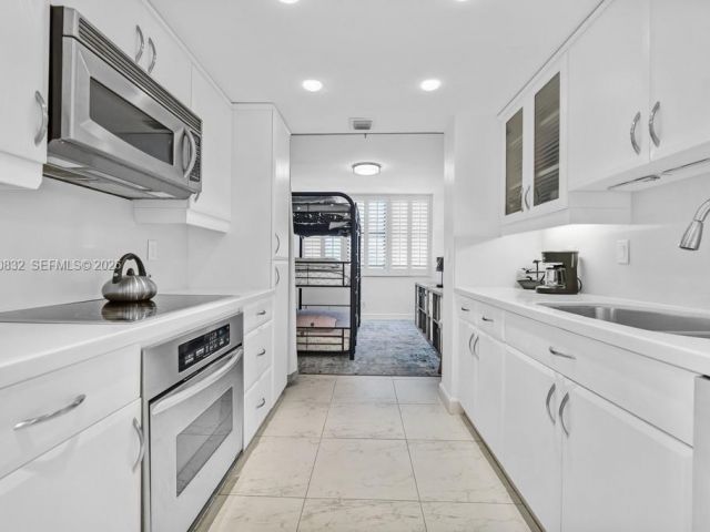 Apartment for sale  Unit #201 - photo 7453765