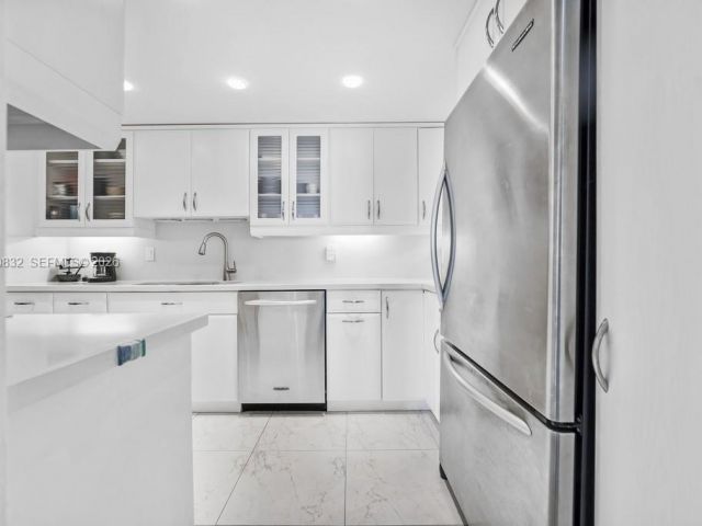 Apartment for sale  Unit #201 - photo 7453767