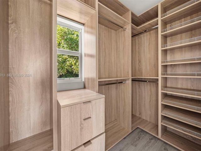 Home for rent at 3166 Royal Palm Ave - photo 7469394