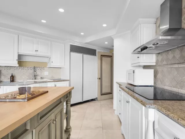 5-bedroom condo for sale in Aventura - 3000 Island Blvd 2902 - MondialRealty