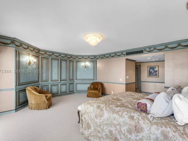 5-bedroom condo for sale in Aventura - 3000 Island Blvd 2902 - MondialRealty