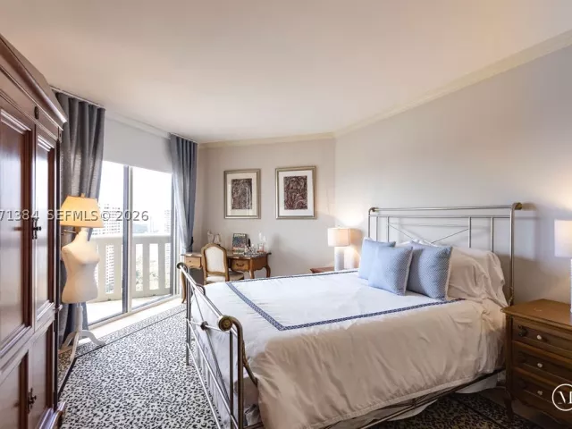 5-bedroom condo for sale in Aventura - 3000 Island Blvd 2902 - MondialRealty