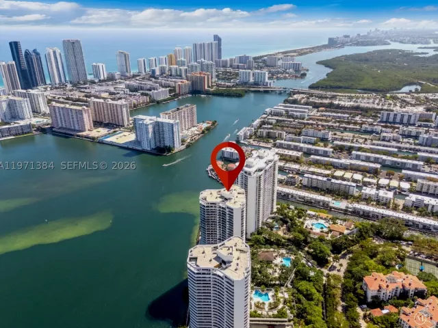 5-bedroom condo for sale in Aventura - 3000 Island Blvd 2902 - MondialRealty