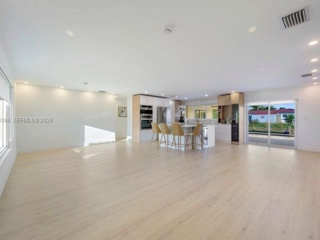 Home for sale at 1810 SW 6th Ave - photo 7478747