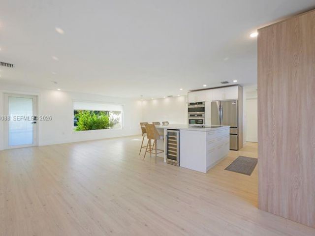 Home for sale at 1810 SW 6th Ave - photo 7478749