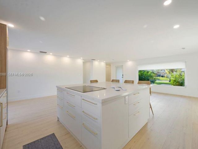 Home for sale at 1810 SW 6th Ave - photo 7478756