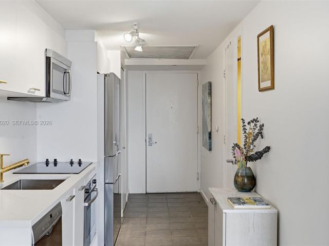 condo for sale in Miami - 50 Biscayne Blvd 1909 - MondialRealty