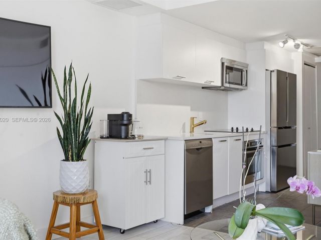 condo for sale in Miami - 50 Biscayne Blvd 1909 - MondialRealty