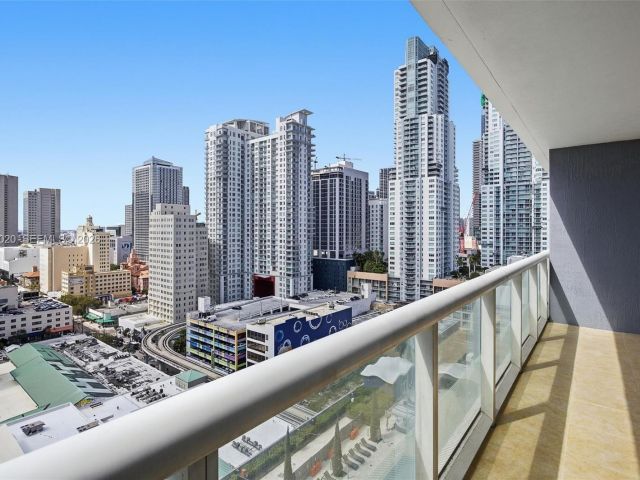 condo for sale in Miami - 50 Biscayne Blvd 1909 - MondialRealty