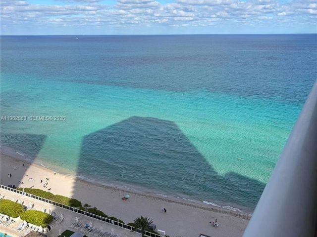 Apartment for rent  Unit #2210 - photo 7499648