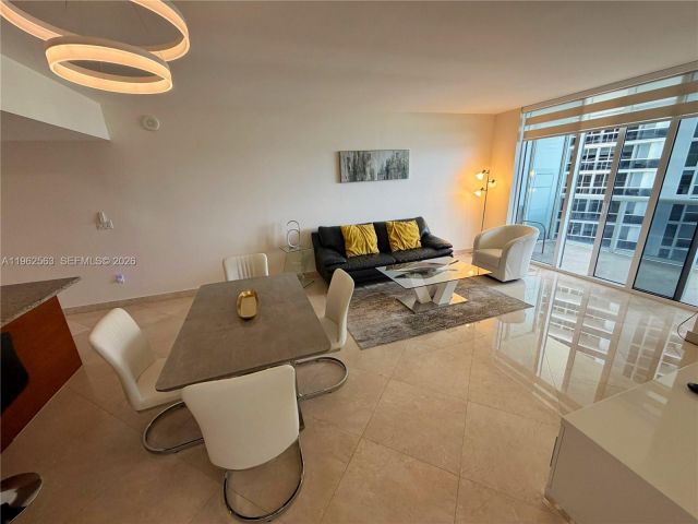 Apartment for rent  Unit #2210 - photo 7499654