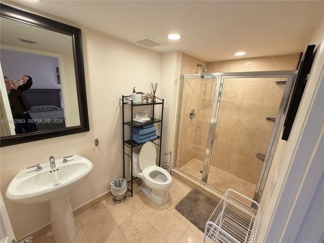 Apartment for rent  Unit #2210 - photo 7499672