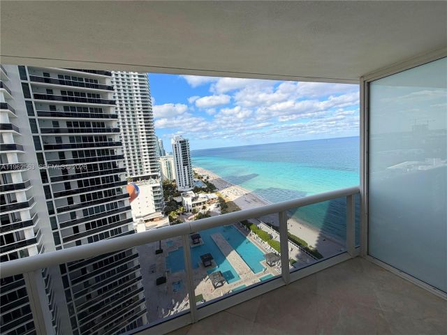 Apartment for rent  Unit #2210 - photo 7499676