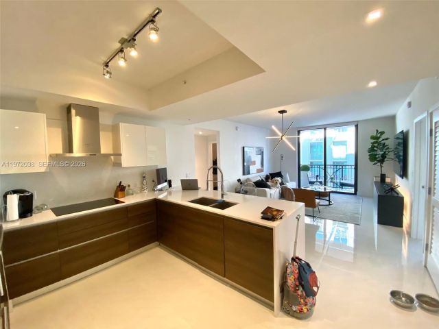 Apartment for sale  Unit #701 - photo 7476116