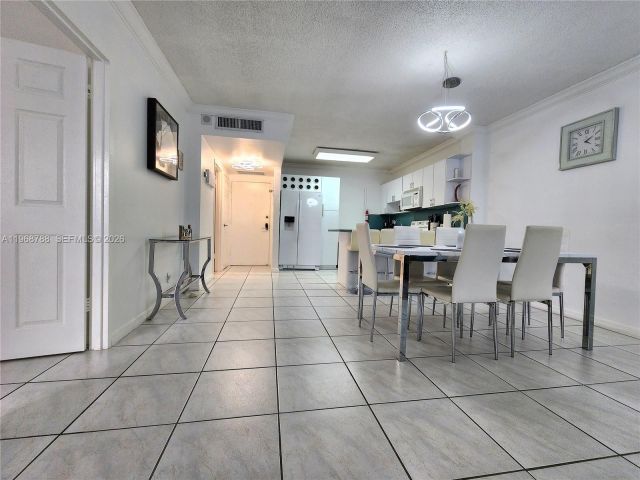 Apartment for sale  Unit #620 - photo 7470060