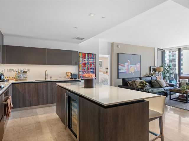 Apartment for sale  Unit #3209 - photo 7509334