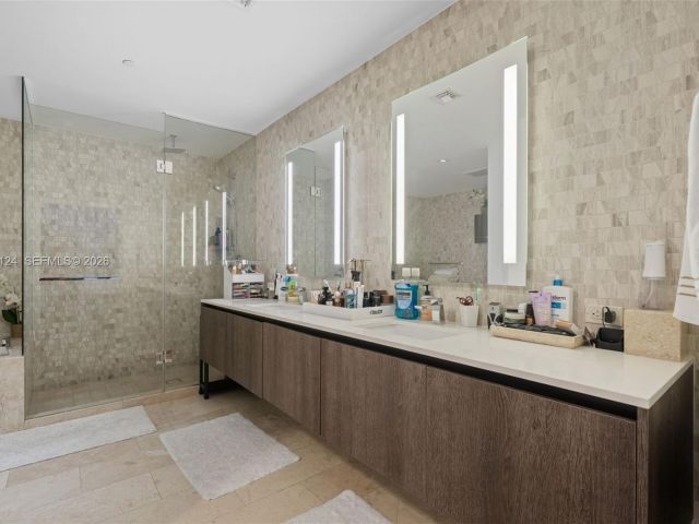 Apartment for sale  Unit #3209 - photo 7509340