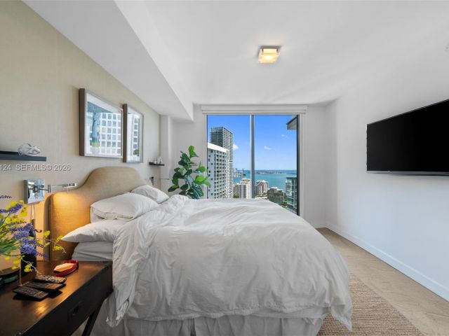 Apartment for sale  Unit #3209 - photo 7509342