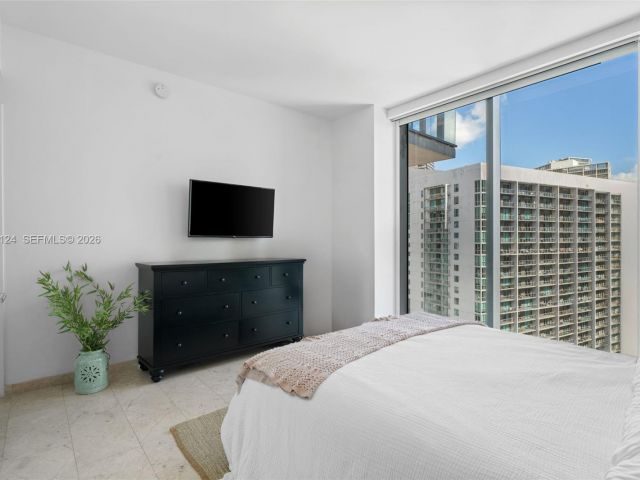 Apartment for sale  Unit #3209 - photo 7509345