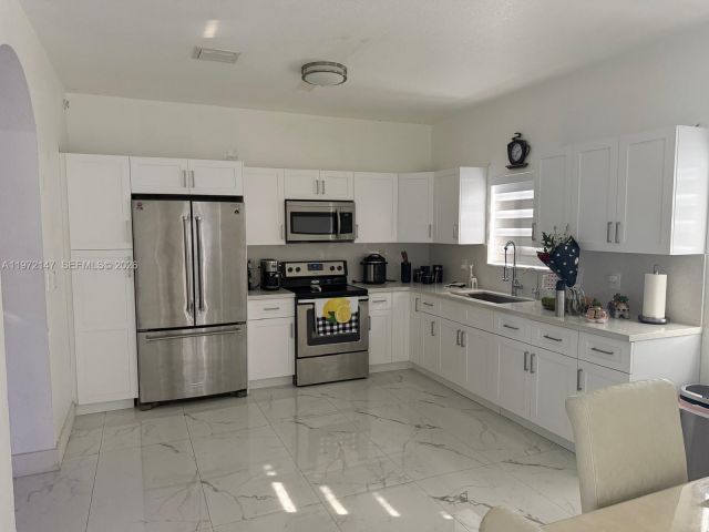 Home for sale at 19064 SW 319th St - photo 7459507