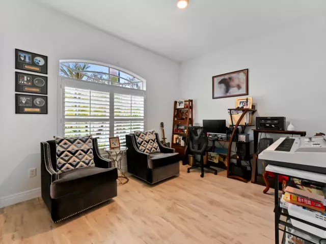 3-bedroom home for sale in West Palm Beach - 4453 N San Andros - MondialRealty