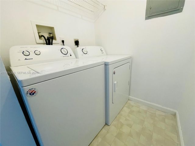 Apartment for sale  Unit #2911 - photo 7512533