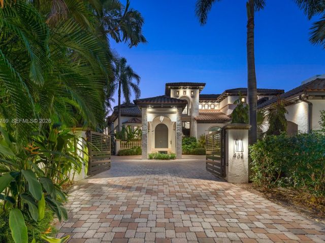 Home for rent at 432 S Hibiscus Dr - photo 7469358