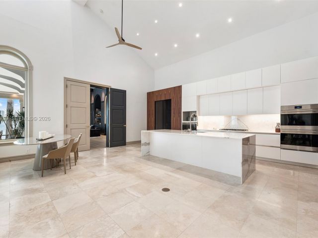 Home for rent at 432 S Hibiscus Dr - photo 7469368