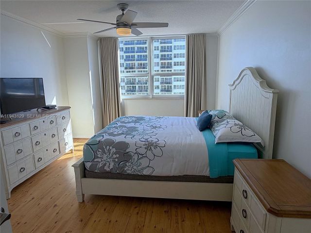 Apartment for sale  Unit #LPH05 - photo 7498362