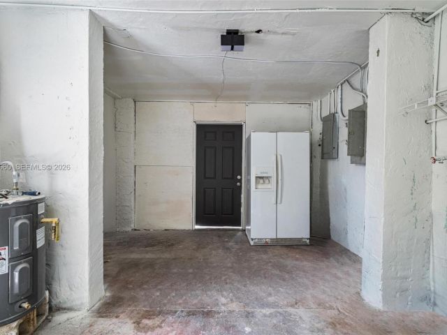 Home for sale at 1523 NW 38th St - photo 7517022