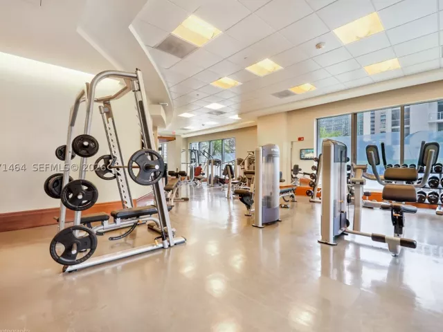2-bedroom condo for sale in Miami - 1060 Brickell Ave 1003 - MondialRealty